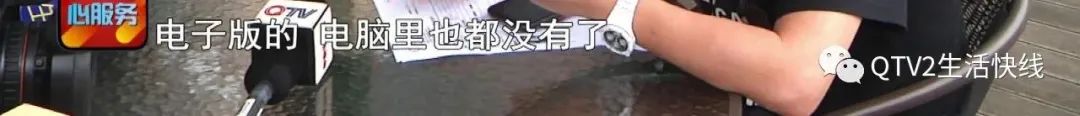 DƬ